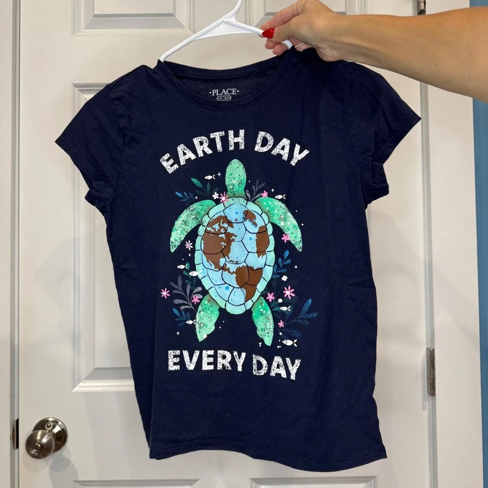 The Childrens Place Girls Earth Day Sea Turtle Graphic Tee Navy Size L 10/12